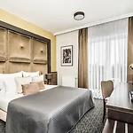 Luxor Hotel 4*