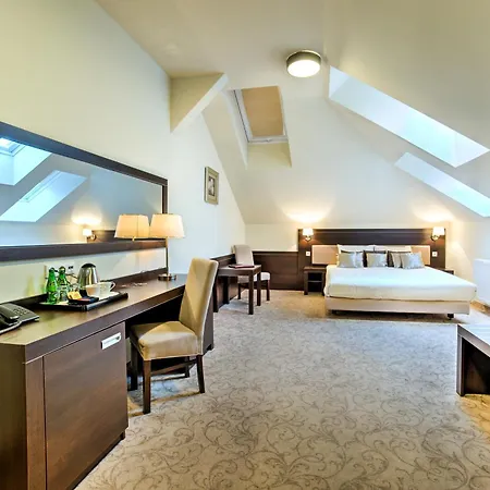 Luxor 4* Lublin