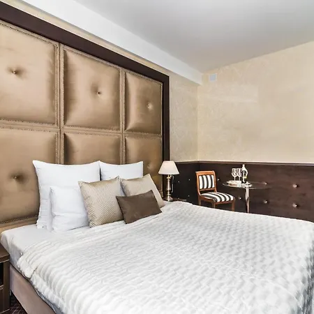 Hotel Luxor 4*