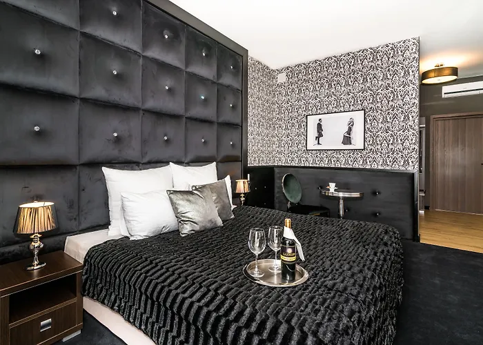 Luxor Готель Люблін