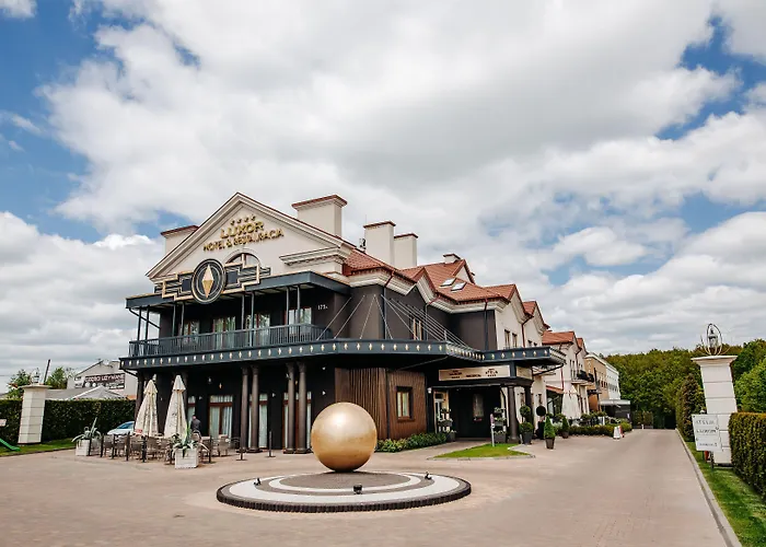 Готель Luxor 4*